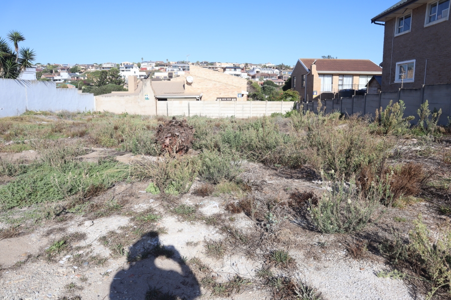 0 Bedroom Property for Sale in Wavecrest Eastern Cape